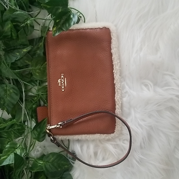 COACH Shearling and Saddle Leather small wristlet - Picture 1 of 8